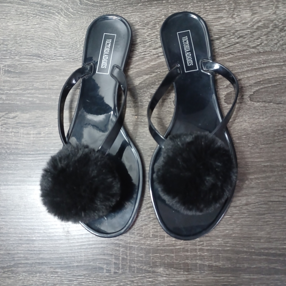 Victoria Adames Women's Sandals Flip-flops Flat Size 9 Black